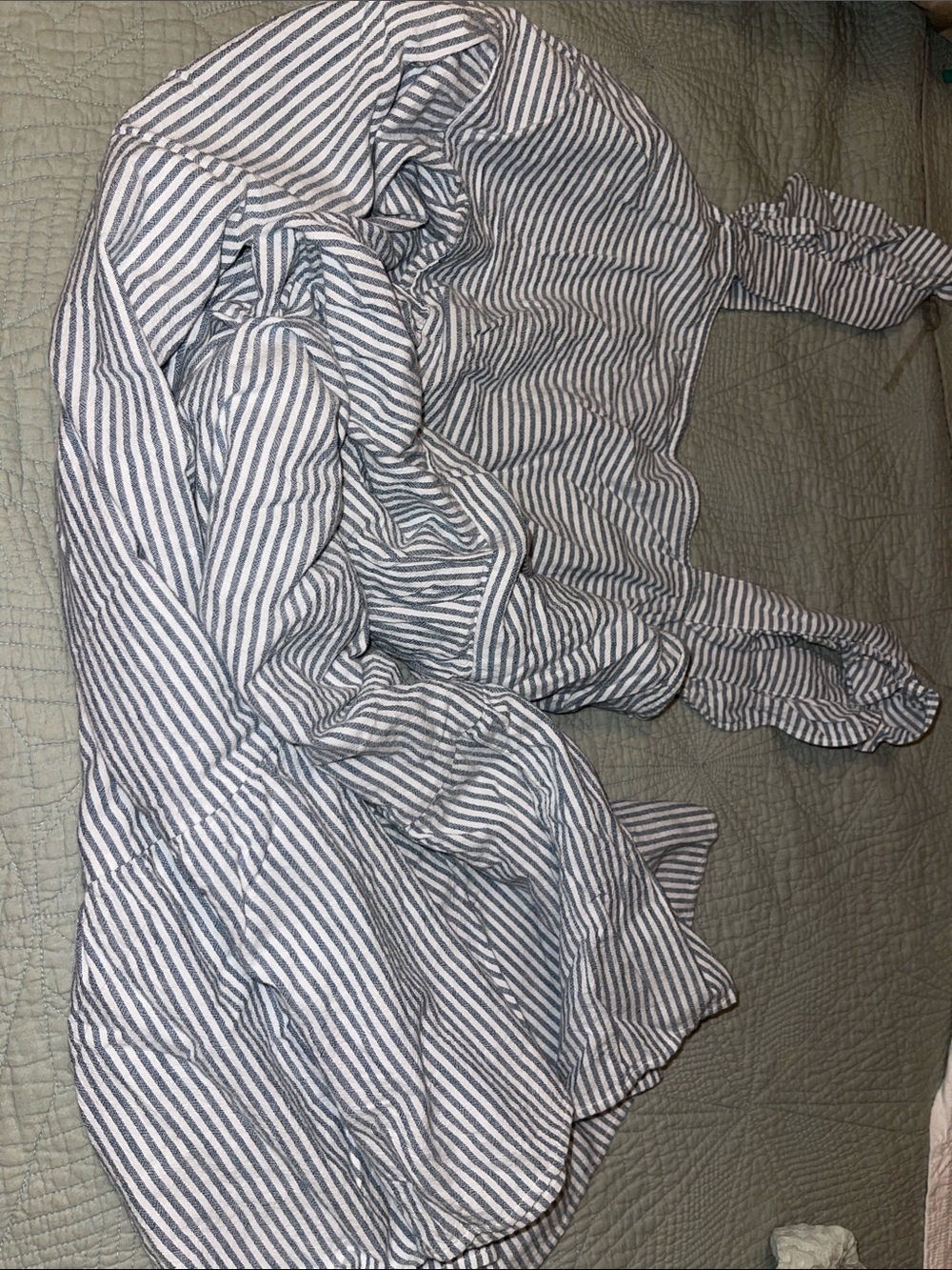 Universal Threads Chambray Blue and White Striped Midi Dress